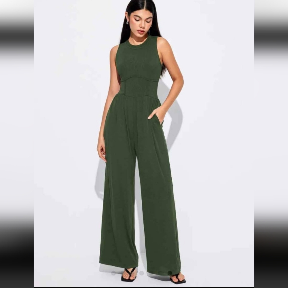 Cider Forest Green Sleeveless Jumpsuit